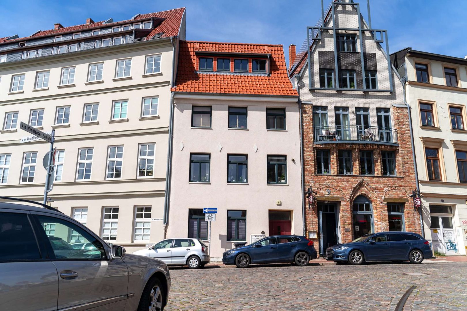Hausansicht Straßenseite