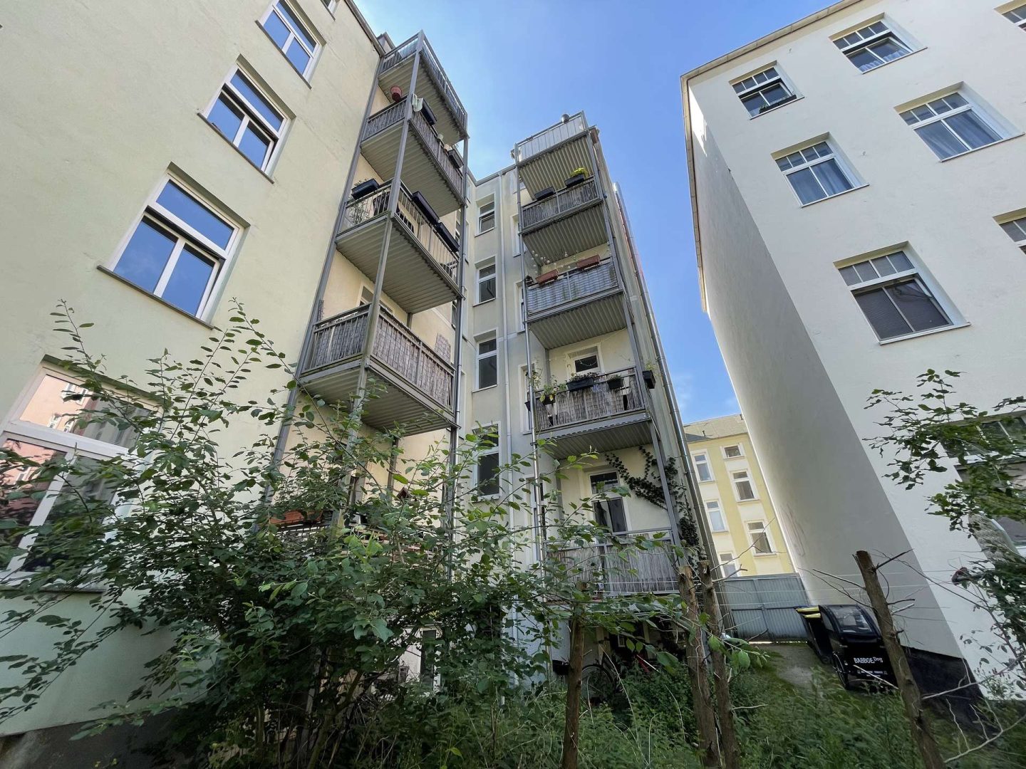 Hausrückseite