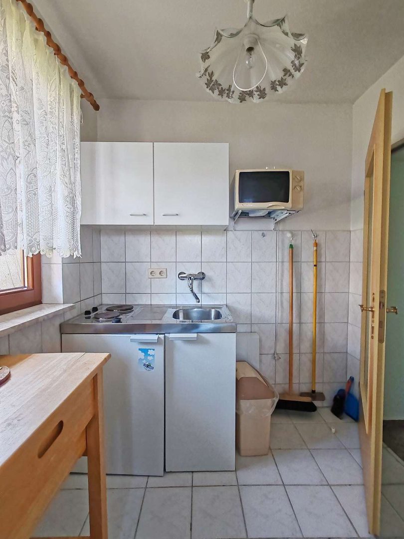 Küche Wohnung rechts
