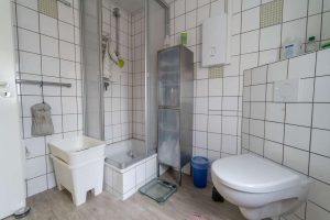 Bad-Haus 1