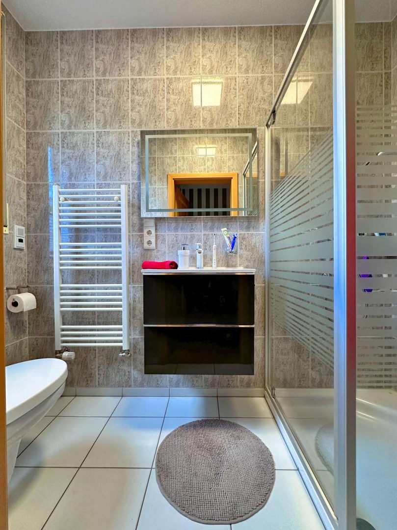 Badezimmer im Erdgeschoss