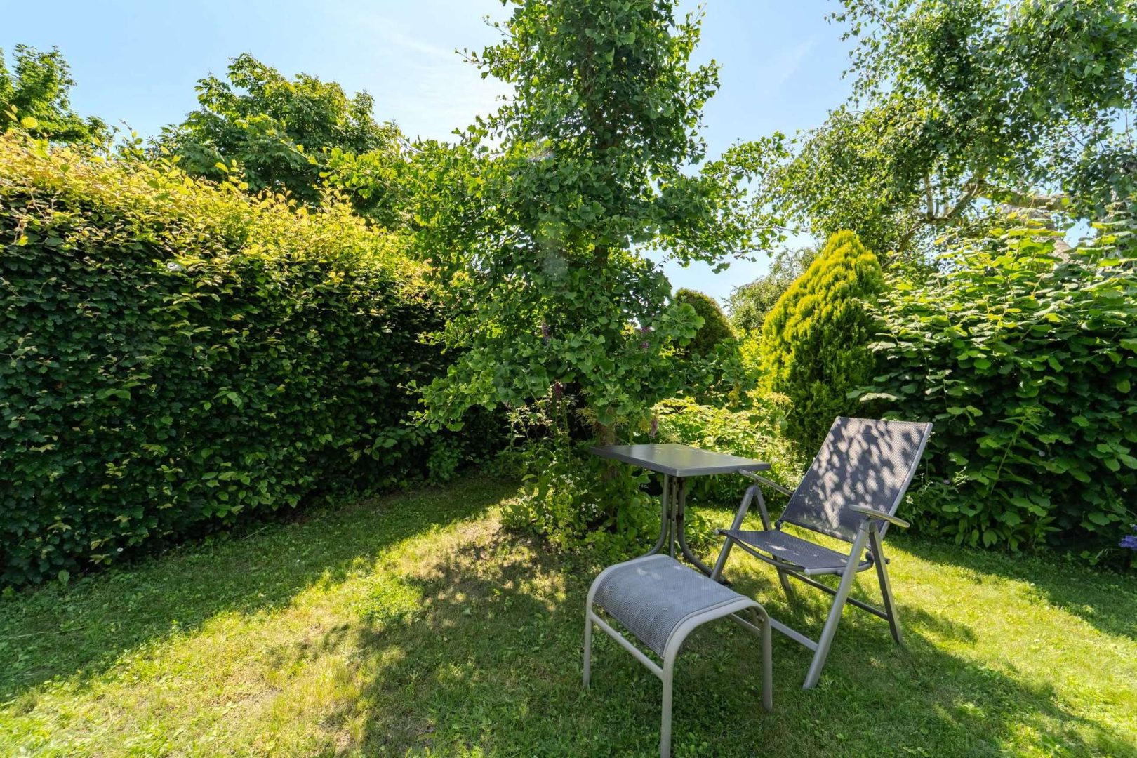 Außenansicht + Garten