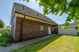 Außenansicht + Garten-3