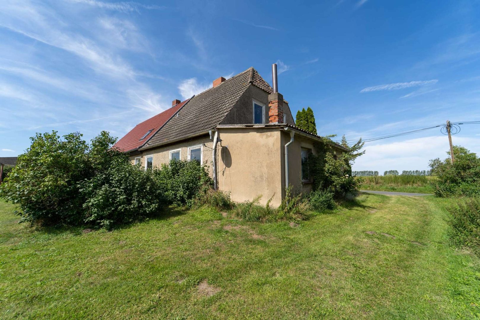 Außenansicht + Garten