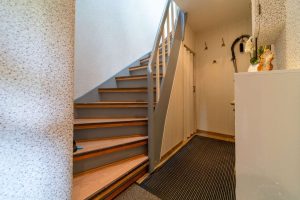 Flur EG Treppenhaus