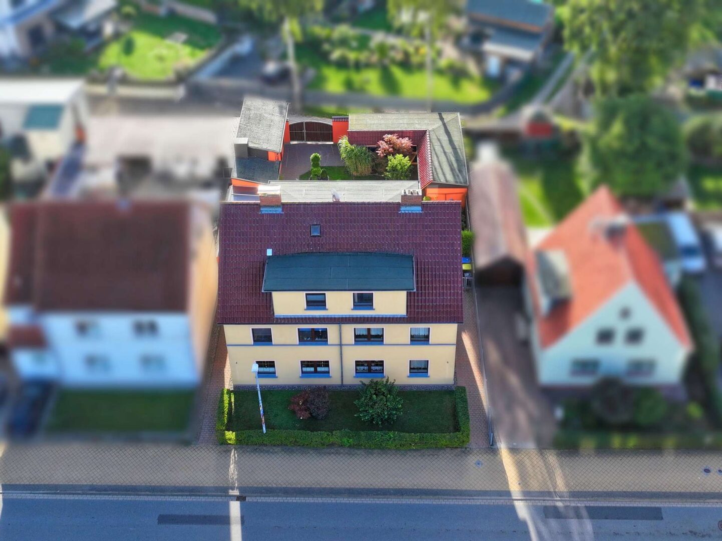 Luftaufnahme - Ansicht Straßenseite